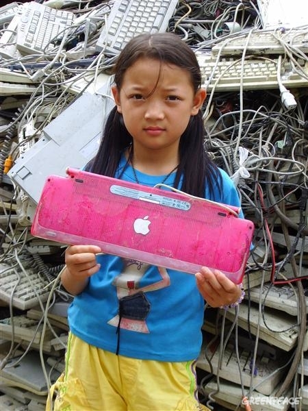 Greenpeace photo on e-waste